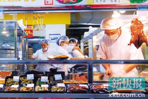 食品監(jiān)管新規(guī)落地 現(xiàn)場(chǎng)制售納入流通許可，熟食加工調(diào)整至工商部門(mén)監(jiān)管